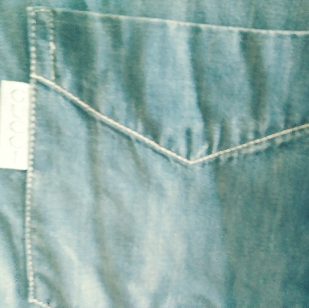GUCCI 🌴 Large Men Designer Jean Shirt🌴 - Picture 3 of 7